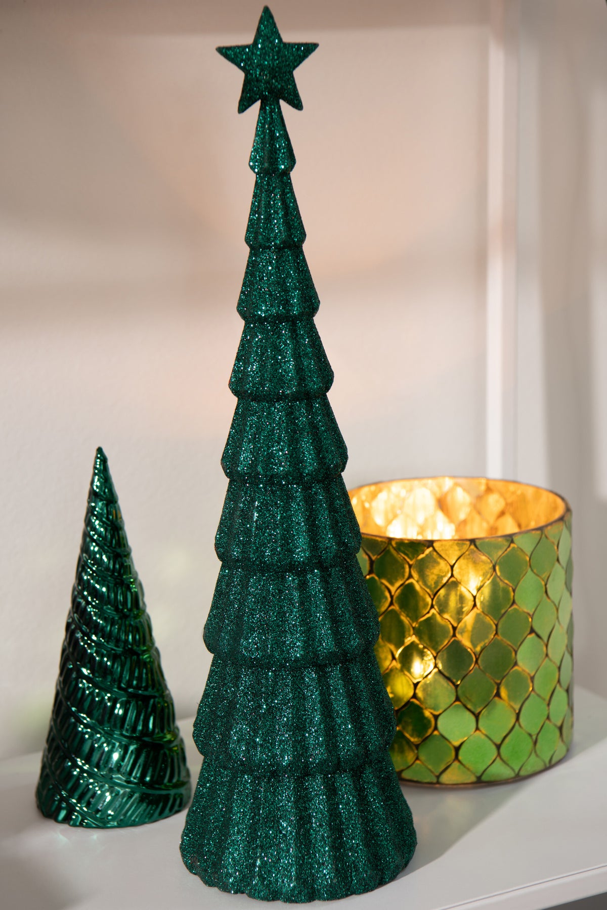 Árbol + Estrella de Plástico Verde Oscuro Set de 2 J-Line