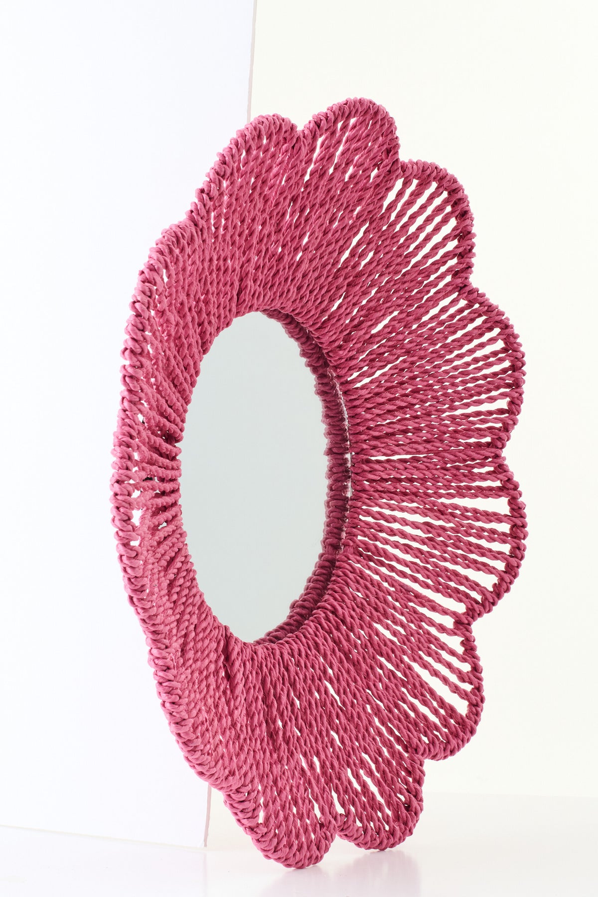 Espejo de pared de rafia rosa oscuro J-Line