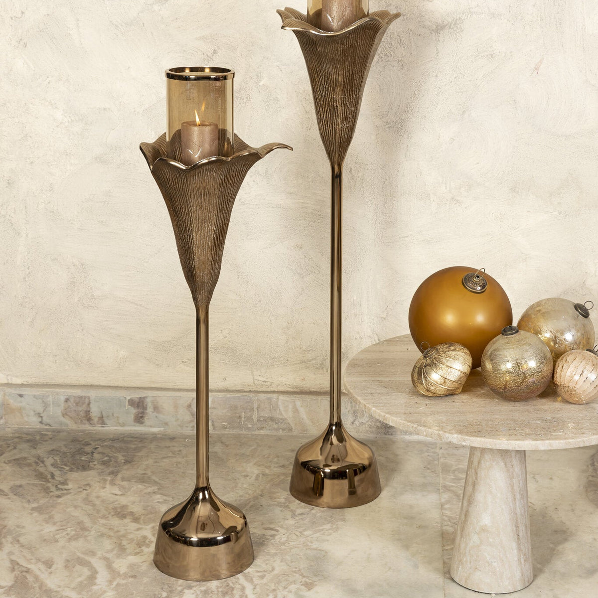 Portavelas Kourtney Forma Floral Aluminio Fundido Bronce PTMD