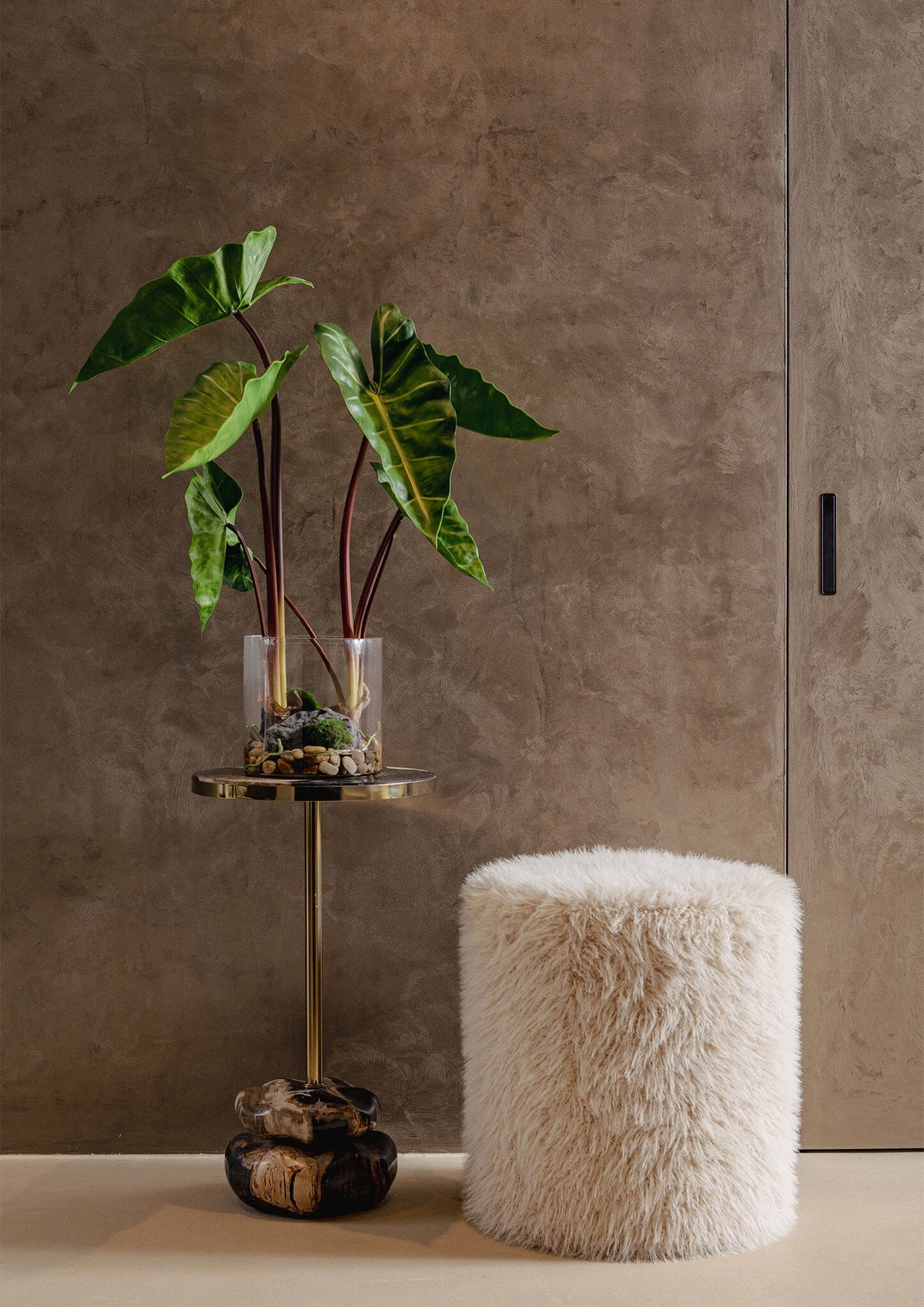 Mesa auxiliar de doble base de madera petrificada natural Wane PTMD
