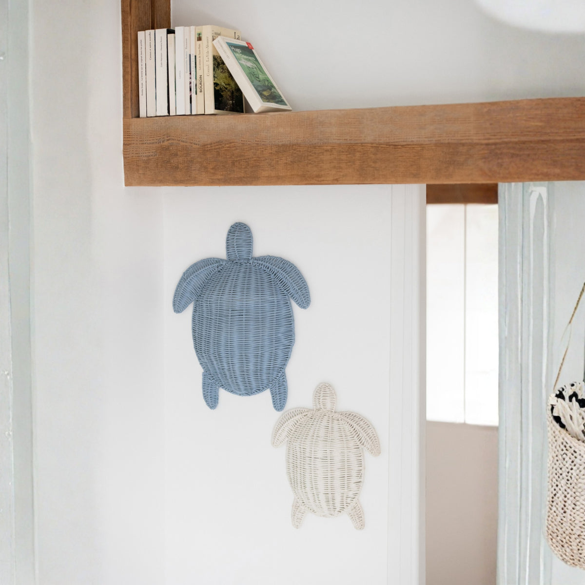 Decoración de pared Turtle Hierro Azul oscuro Pequeña J-Line