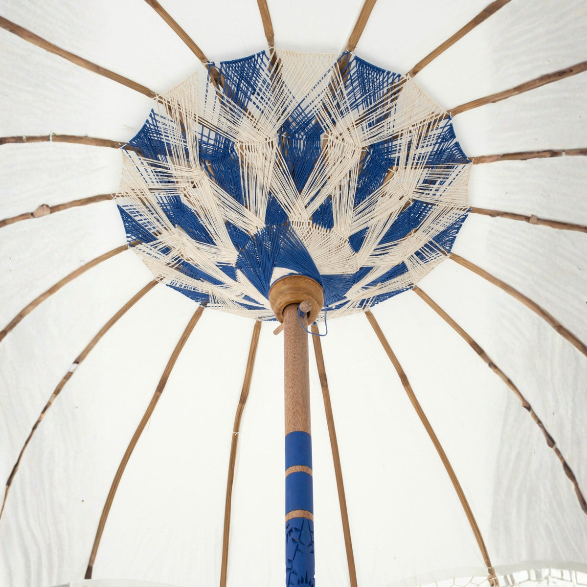 Sombrilla Flavie Madera/Algodón Crudo/Azul J-Line