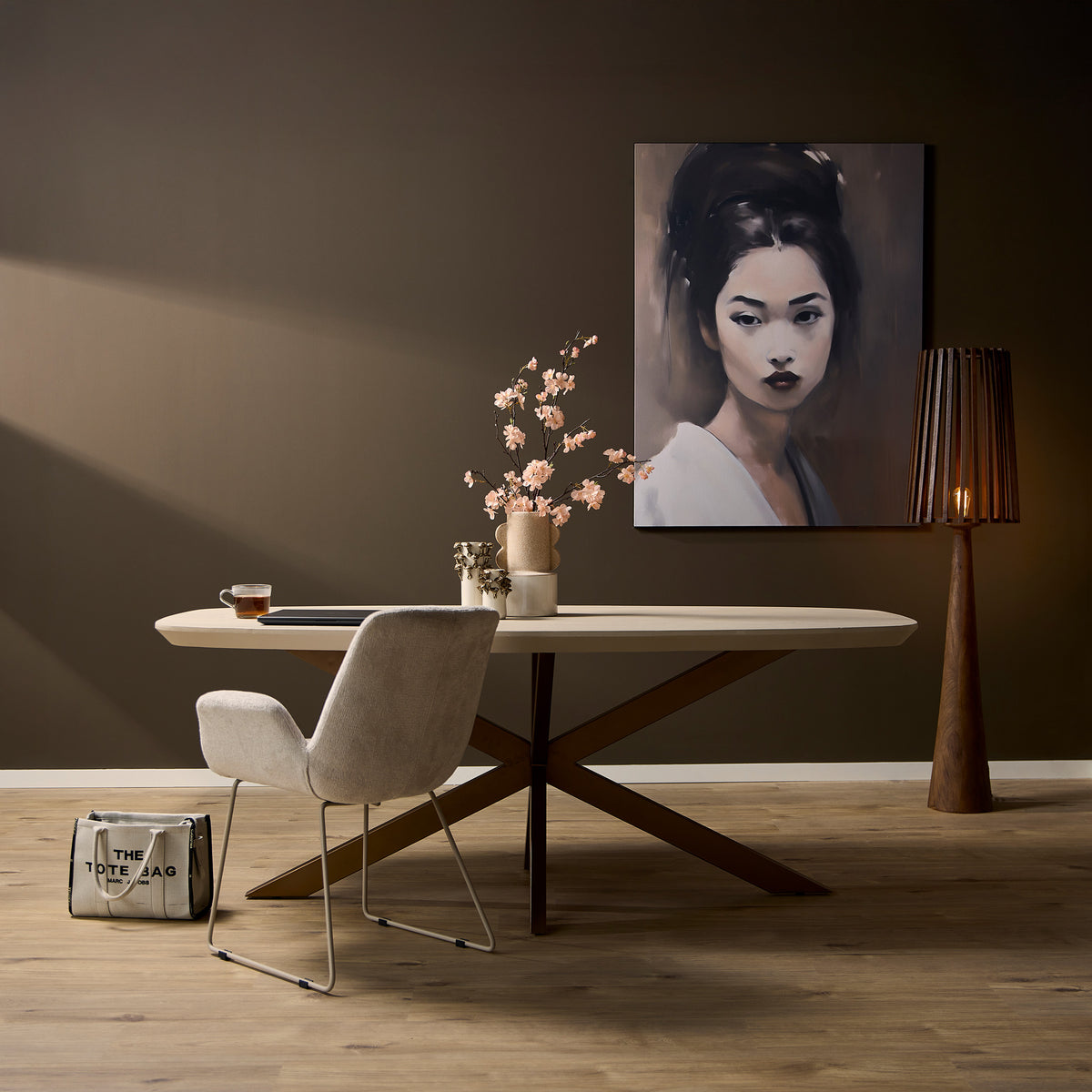 Eettafel Madison Zand van Starfurn, Deens ovale tafel van 160 cm in mangohout op een bronzen poot