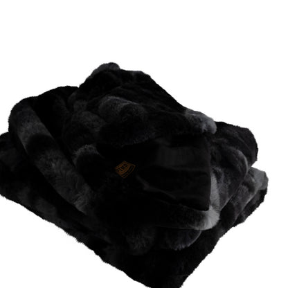 Manta Linde de terciopelo negro 150x200 cm PTMD