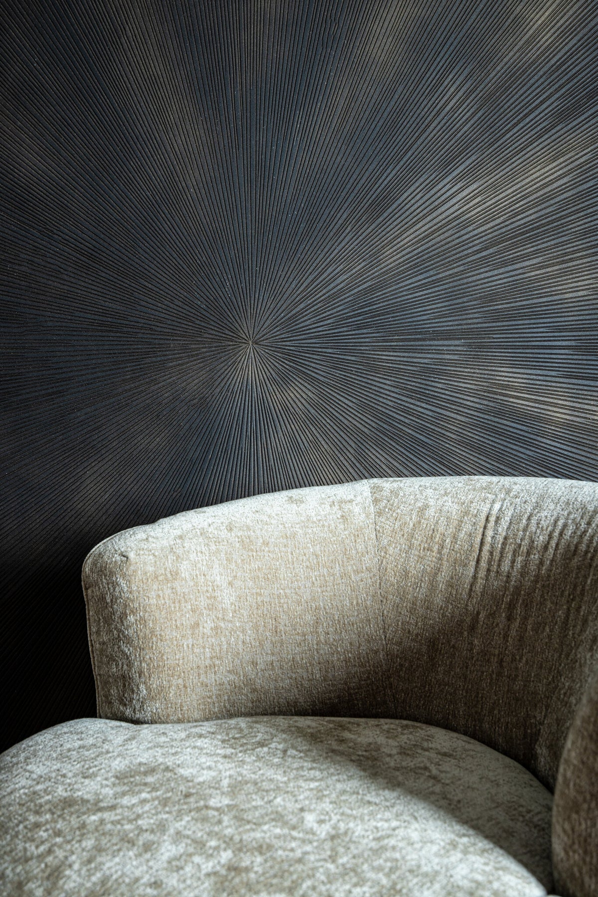Panel de pared redondo Zapp, MDF negro con oro PTMD