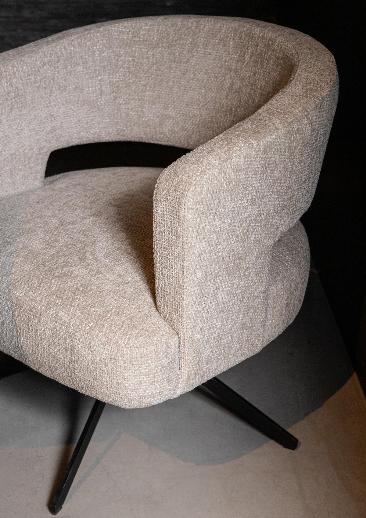 Silla de comedor Baldr Cream Legacy 15, patas negro paloma PTMD