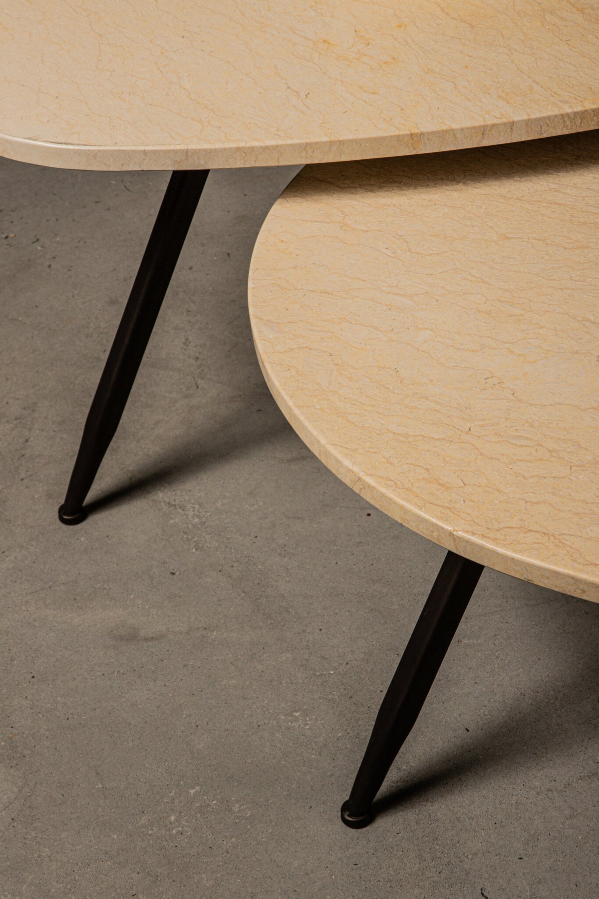 Mesa de centro Veria de mármol beige, juego de 2 PTMD