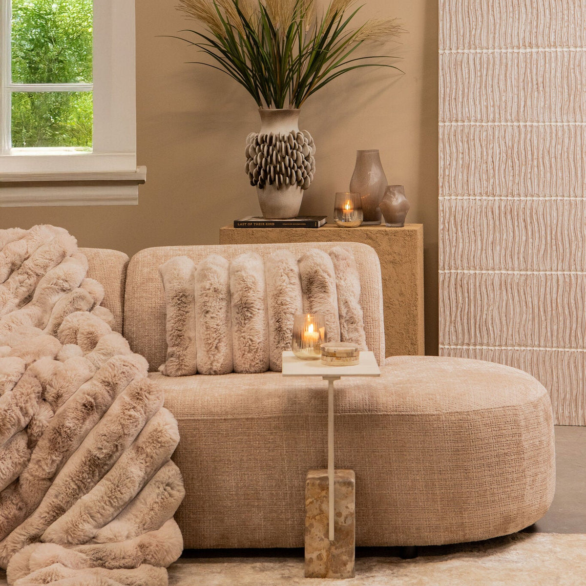 Mesa auxiliar Ebe Beige Mármol Rectangular PTMD