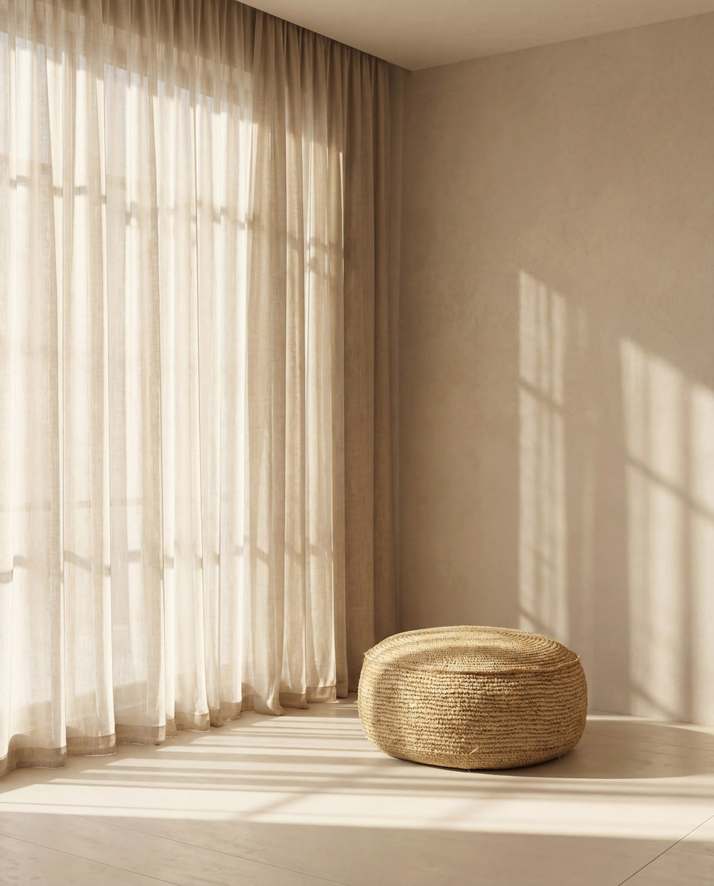 Puf Raffia Flores - Naturel Bazar Bizar
