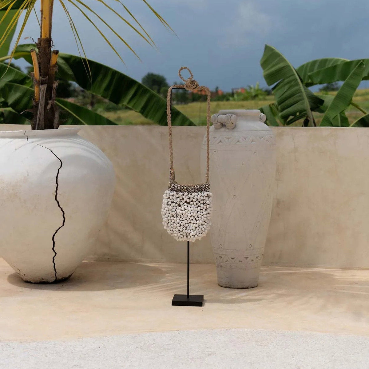 La cartera de concha sobre soporte - Decoración - Blanco