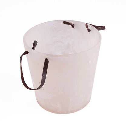 El cubo de hielo de resina - Rosa Blanco Bazar Bizarro