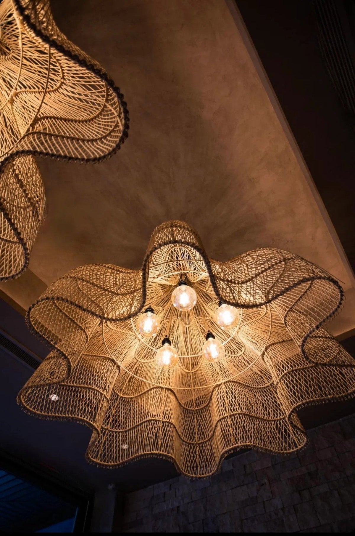 La lámpara colgante Whipped XXL Bazar Bizar natural