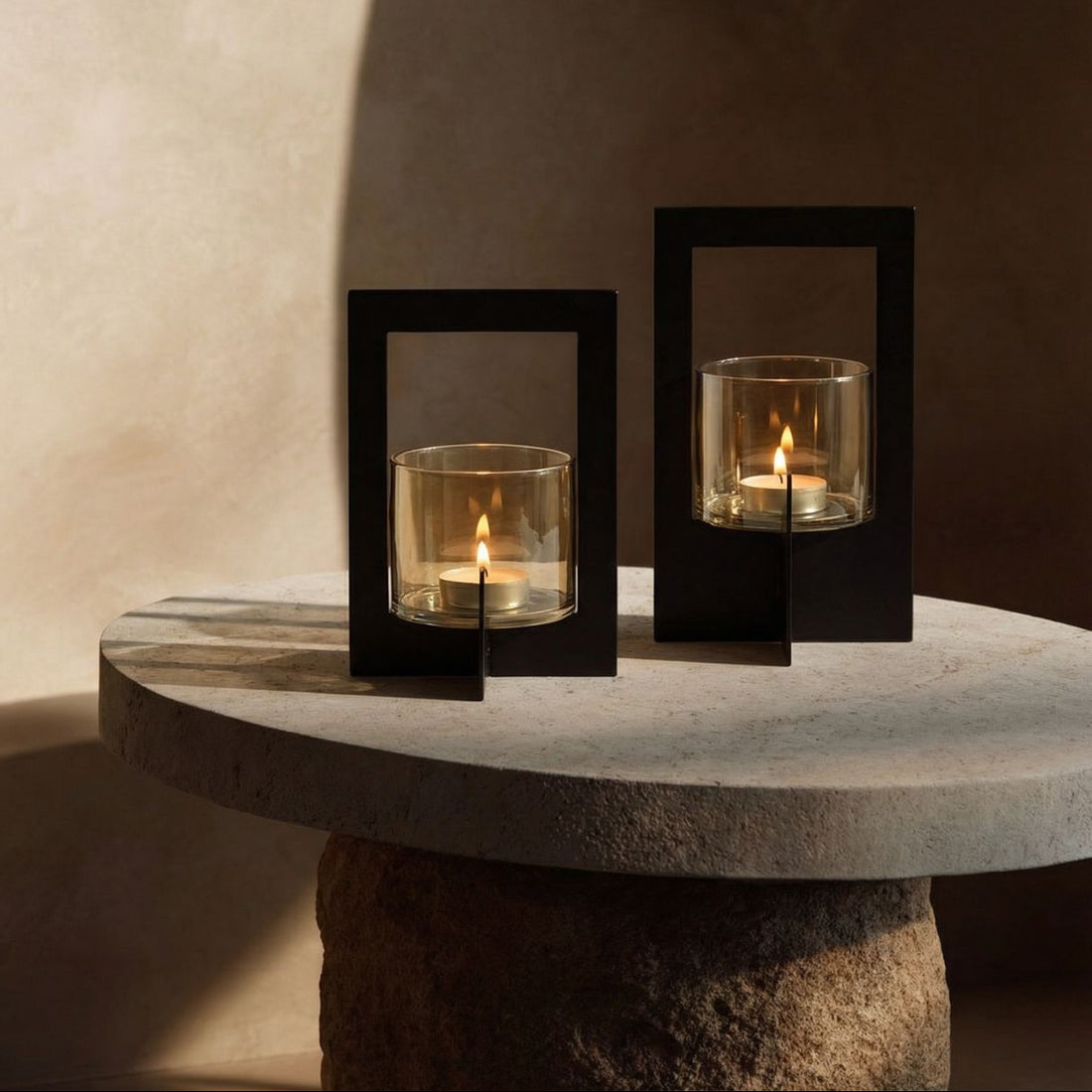El candelabro enmarcado Hurricane negro M Bazar Bizar
