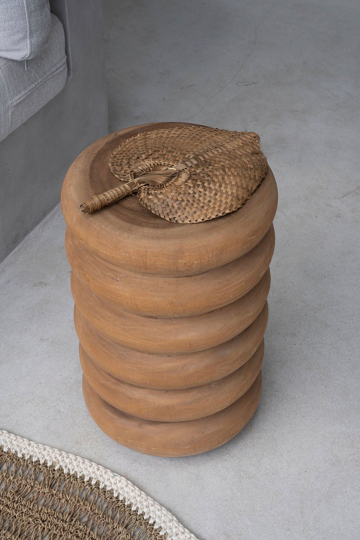 El taburete Umiko Naturel Bazar Bizar