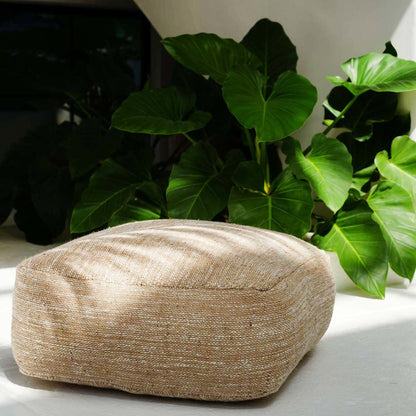 El puf Comfy Beige Bazar Bizar
