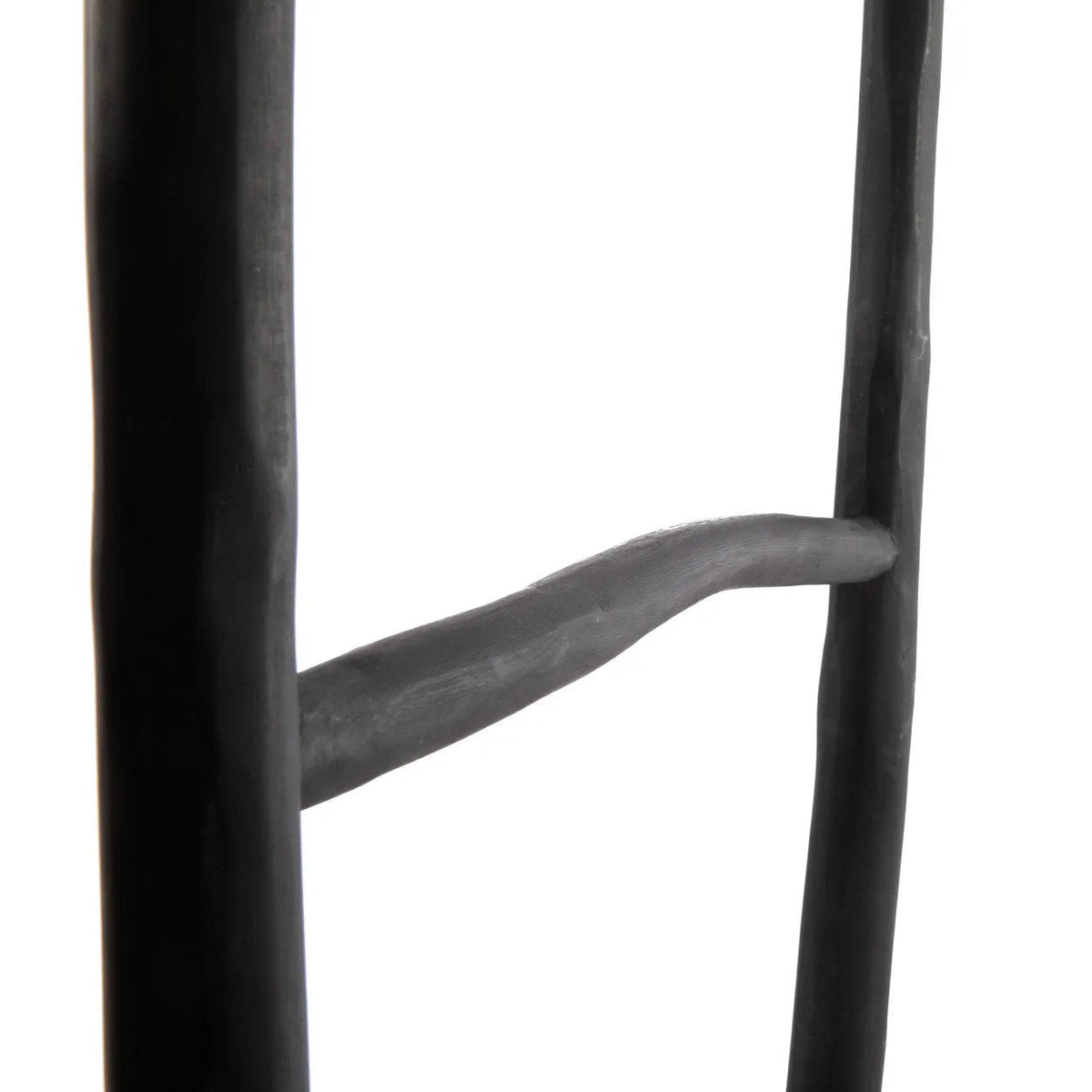 La escalera Tulum negra de 165 cm Bazar Bizar