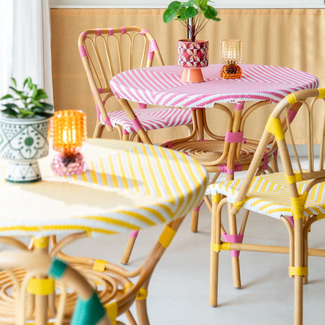 Mesa de comedor de ratán amarillo/blanco J-Line