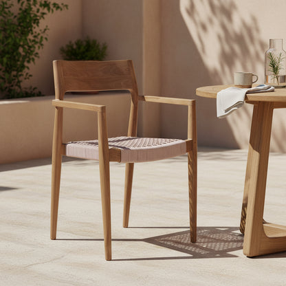 Silla de comedor de teca Freya con reposabrazos, color natural, juego de 2, Raw Materials