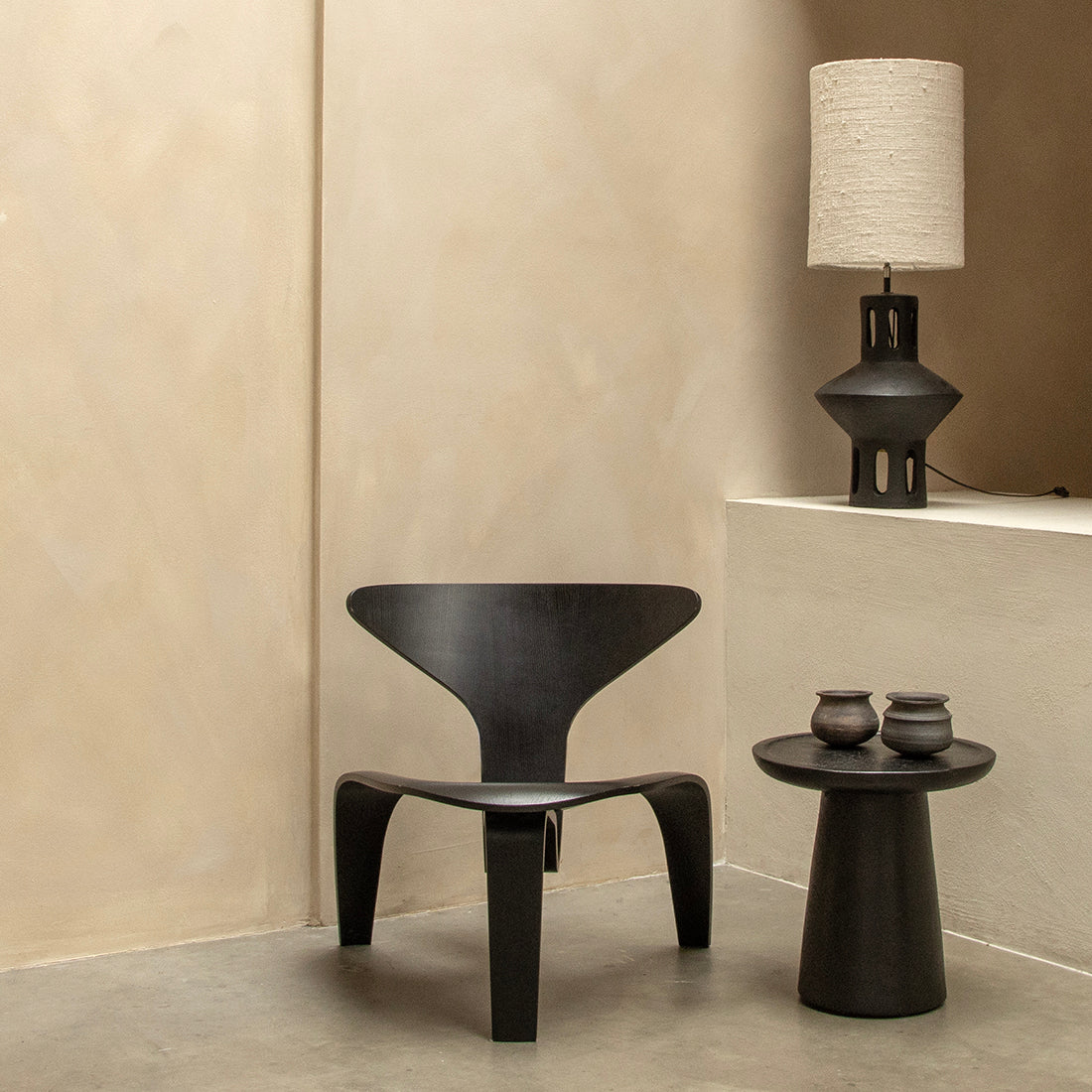 Mesa auxiliar Nero Dusk Raw Materials