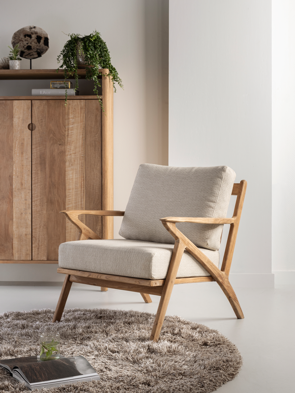 files/Web-ML_260814_Charles_lounge_chair_sf1.png