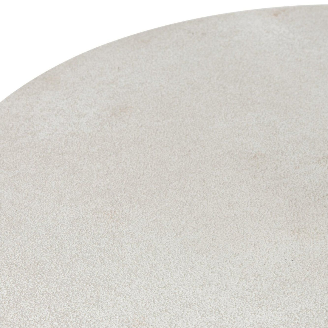 Witte ronde etagere van J-Line gestyled met planten en decoratie in een interieur