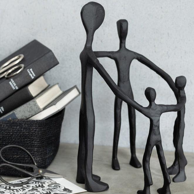 Figuur Familie Kring Aluminium Zwart - Beeld - J-Line - livinglovely.nl