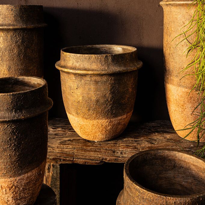 Set Van 3 Christenee Potten Grijs Bruin van PTMD, pot M gestyled met een plant
